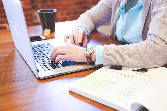 How Does Online School Work? A Beginner’s Easy Guide